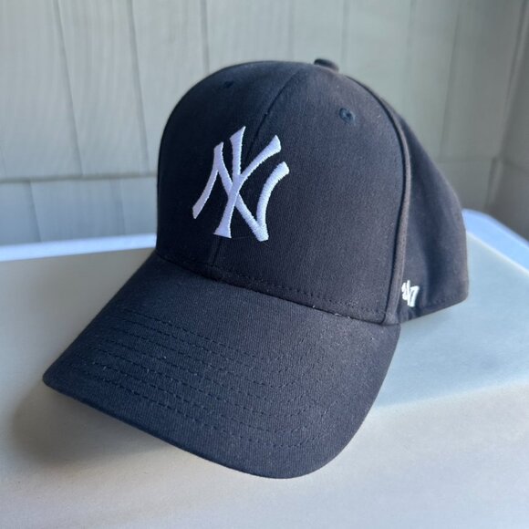 New York Yankees '47 Brand Hat Cap Youth Black Adjustable Hook and Loop Cotton - Picture 2 of 7